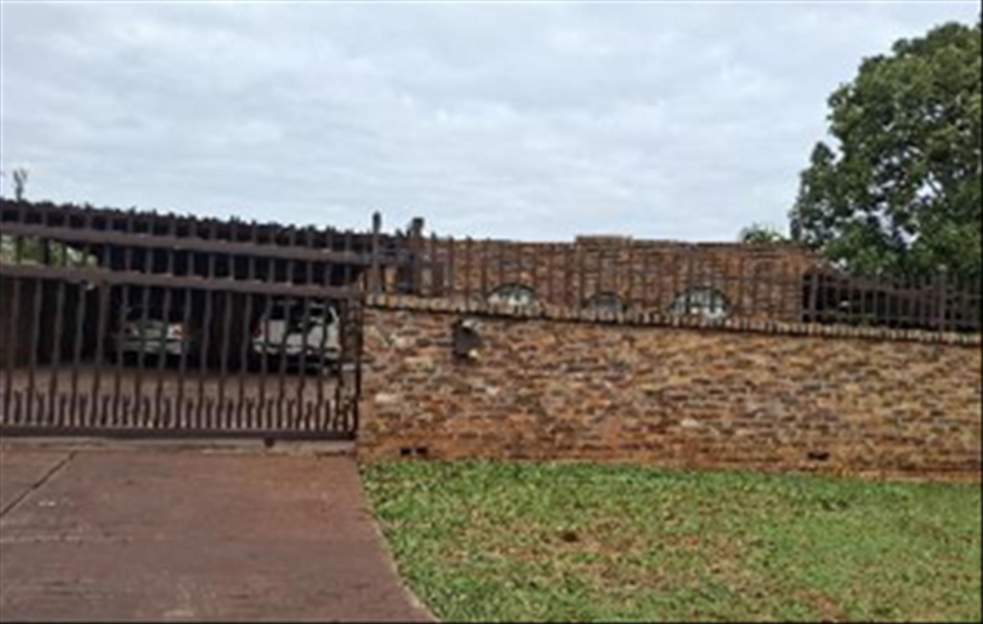 Front View of property in Theresapark