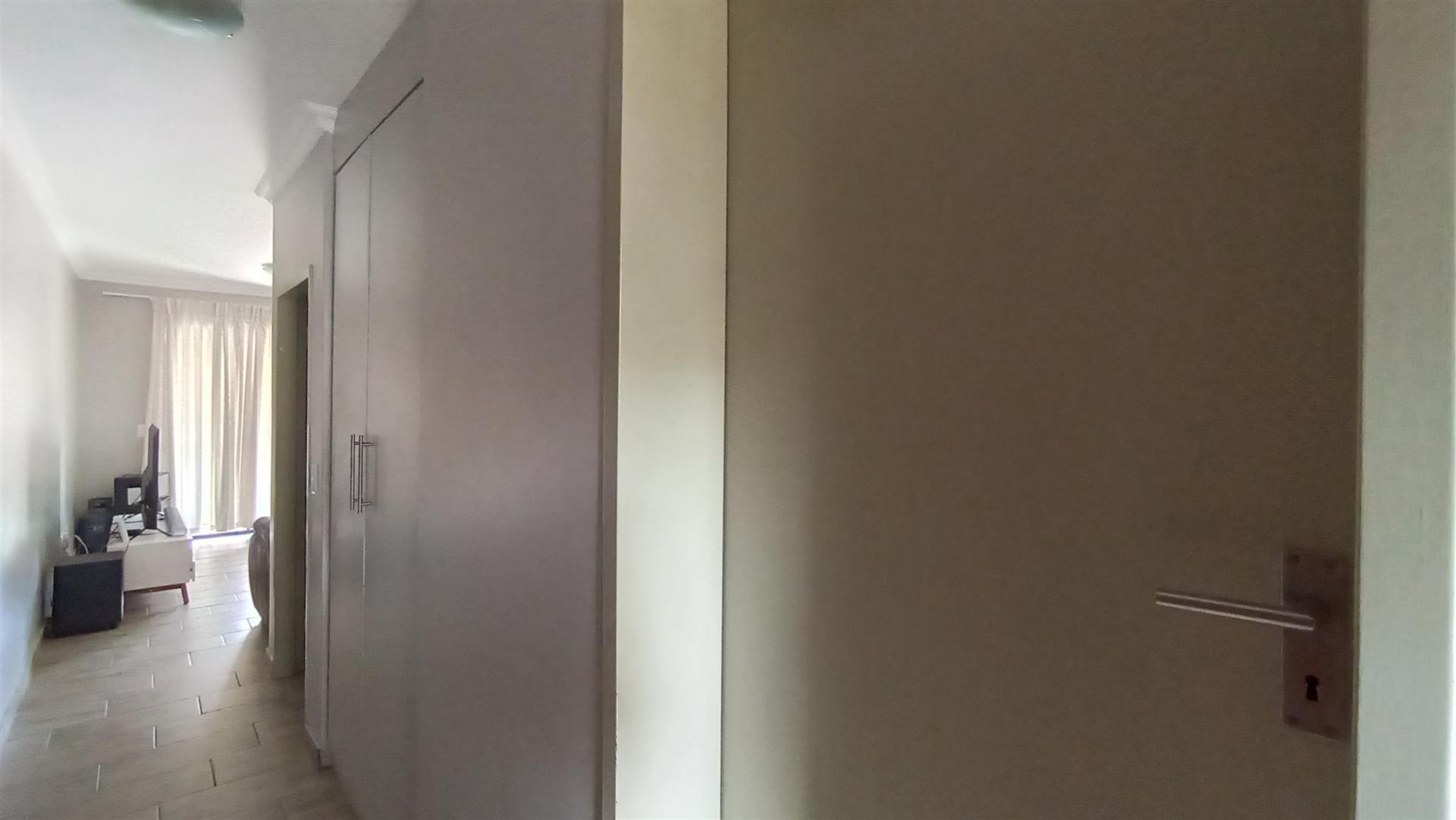 Spaces - 25 square meters of property in Doornpoort