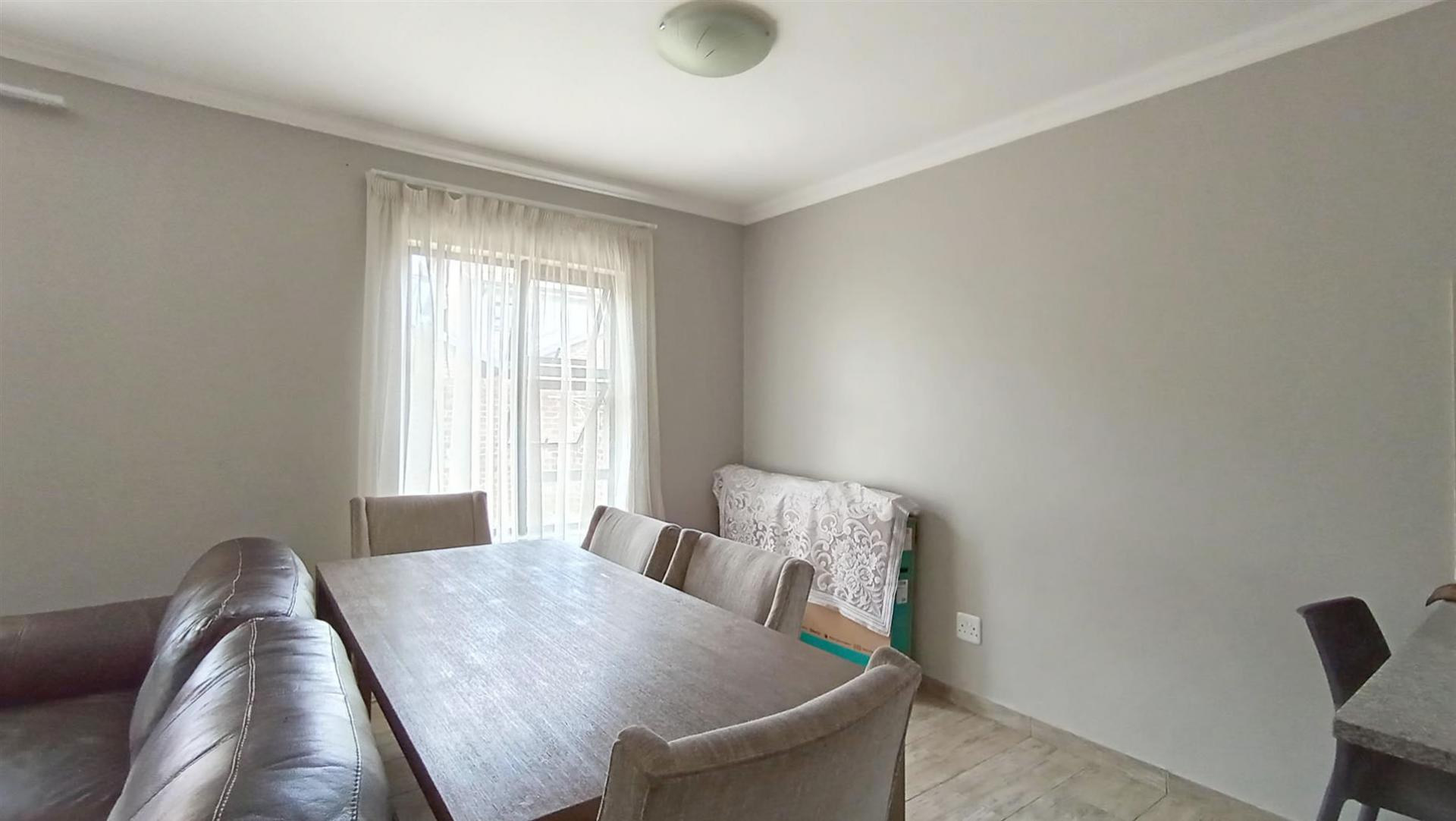 Dining Room - 11 square meters of property in Doornpoort
