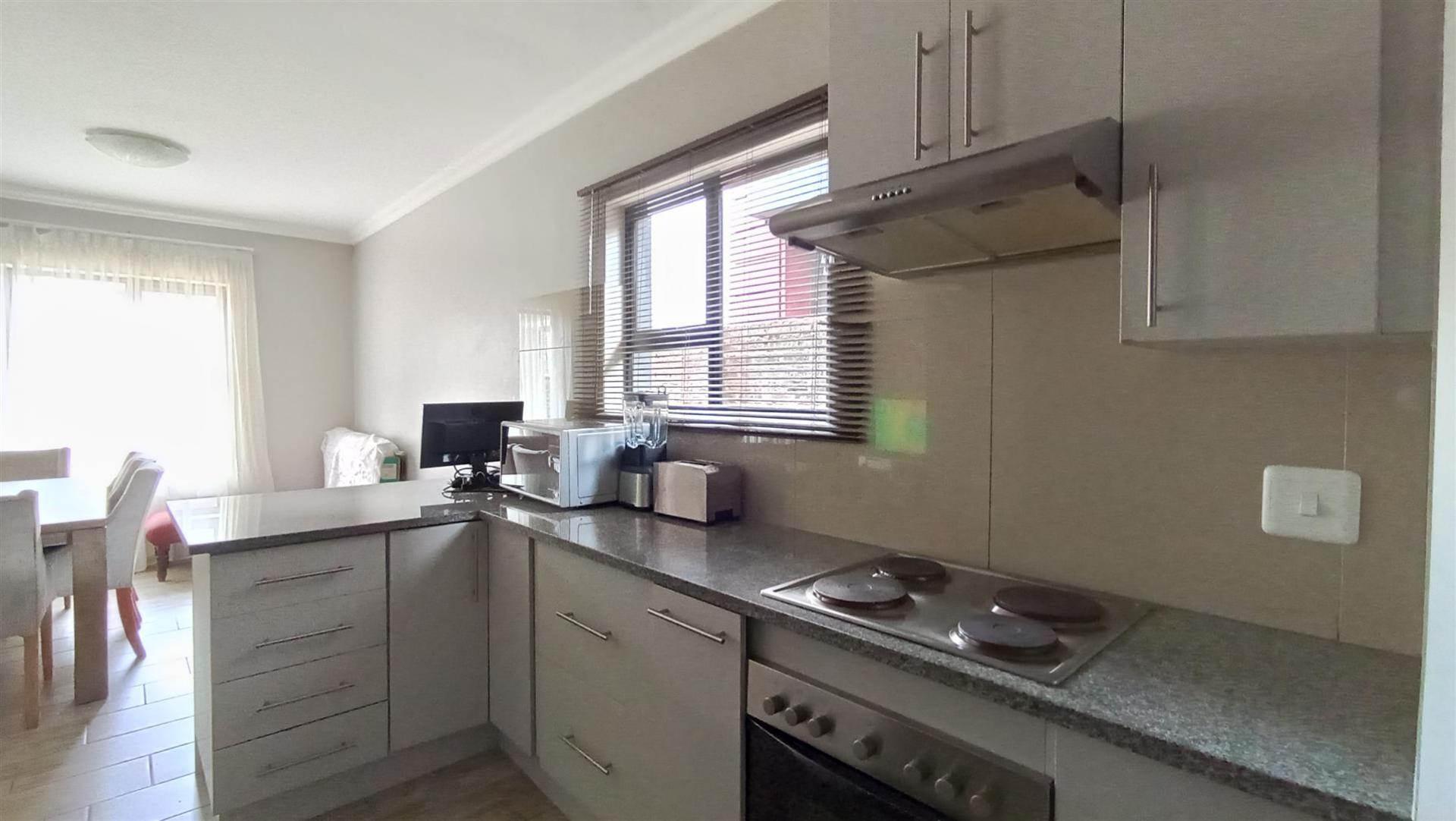 Kitchen - 12 square meters of property in Doornpoort