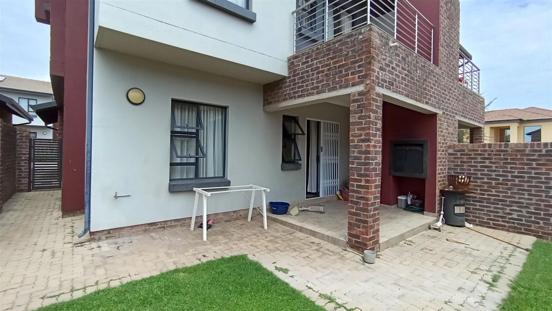 Backyard of property in Doornpoort