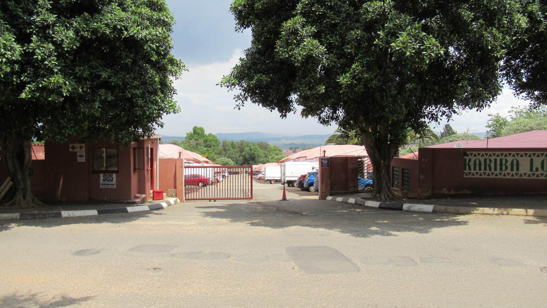 Front View of property in Naturena