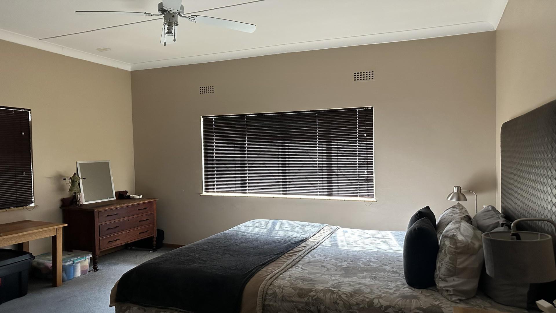 Bed Room 3 of property in Kimberley