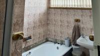 Bathroom 2 of property in Kimberley