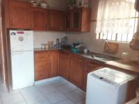 Kitchen of property in Zola