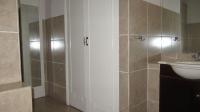 Main Bathroom - 13 square meters of property in Klip River