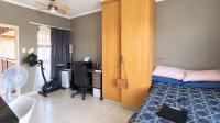 Bed Room 1 of property in Die Bult