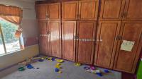 Bed Room 1 of property in Mmabatho