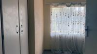 Bed Room 1 - 27 square meters of property in Bonaero Park