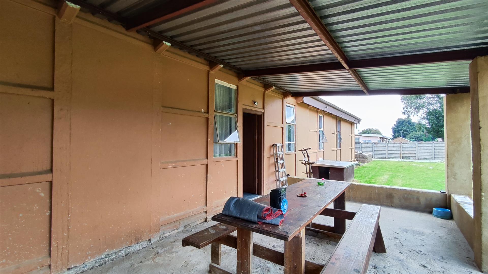 Patio - 33 square meters of property in Farrarmere