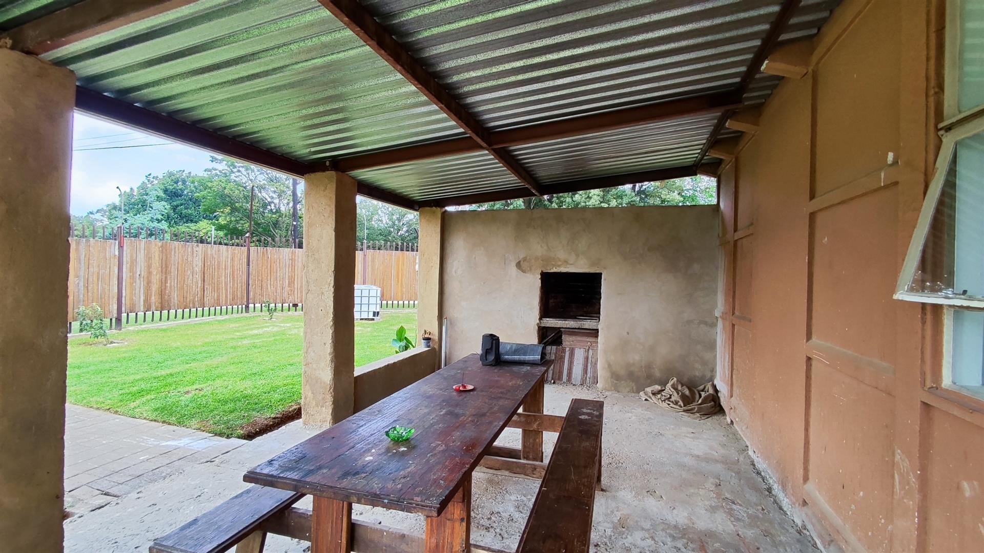 Patio - 33 square meters of property in Farrarmere