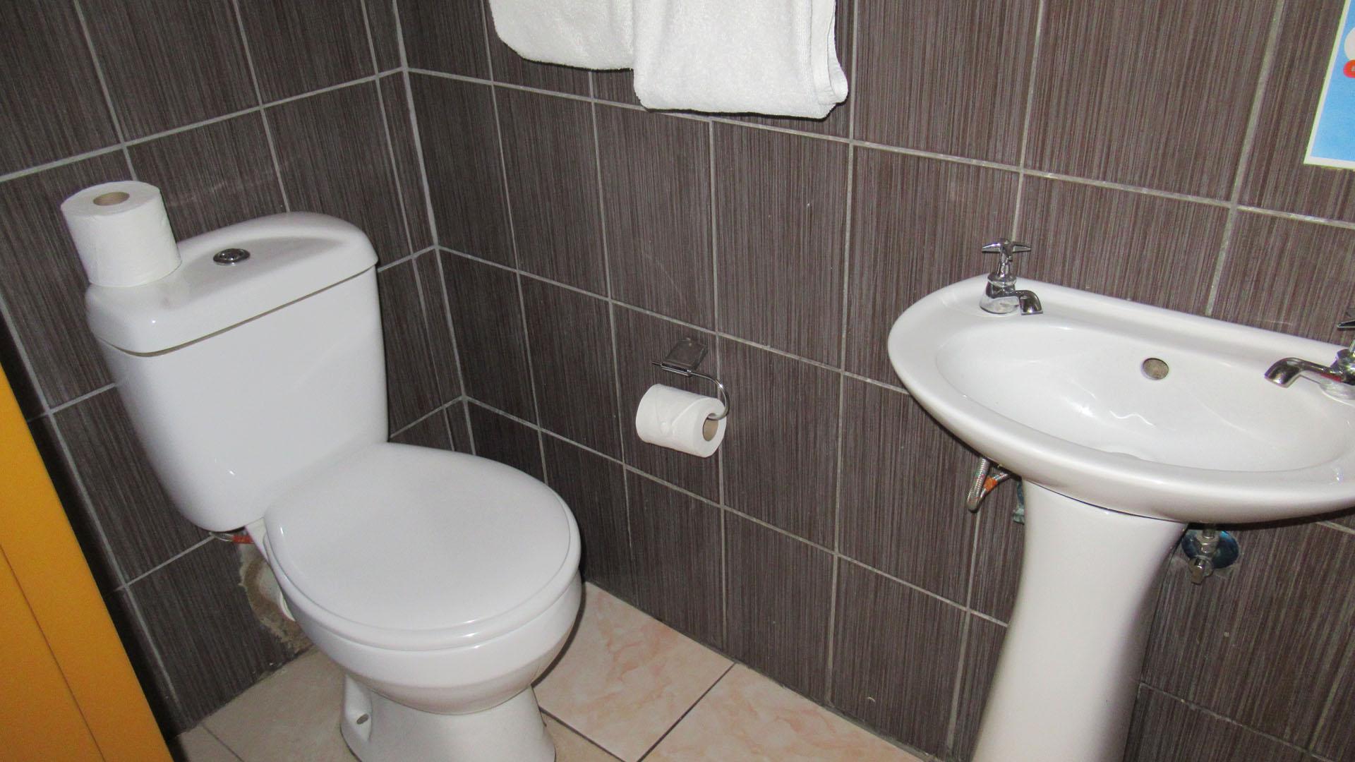 Bathroom 3+ - 62 square meters of property in Benoni