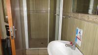 Bathroom 1 - 11 square meters of property in Benoni