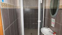 Bathroom 3+ - 62 square meters of property in Benoni