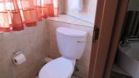 Bathroom 3+ - 62 square meters of property in Benoni