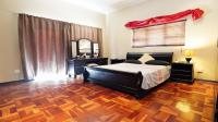 Main Bedroom - 29 square meters of property in Midstream Estate