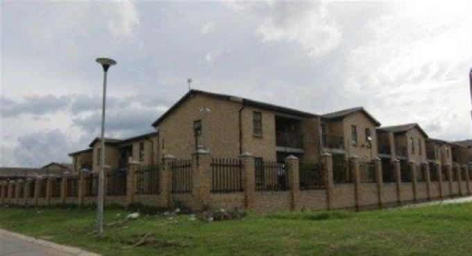 Standard Bank SIE Sale In Execution 2 Bedroom Sectional Title for Sale in Gordons Bay - MR390569