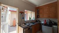 Scullery - 10 square meters of property in Alberante
