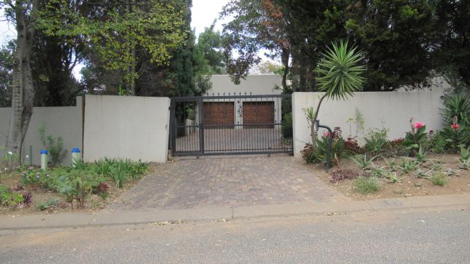 Standard Bank SIE Sale In Execution 4 Bedroom House for Sale in Lone Hill - MR390819