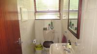 Bathroom 1 - 10 square meters of property in Lone Hill