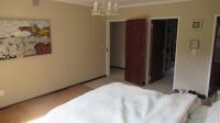 Main Bedroom - 29 square meters of property in Lone Hill