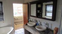 Main Bathroom - 11 square meters of property in Lone Hill