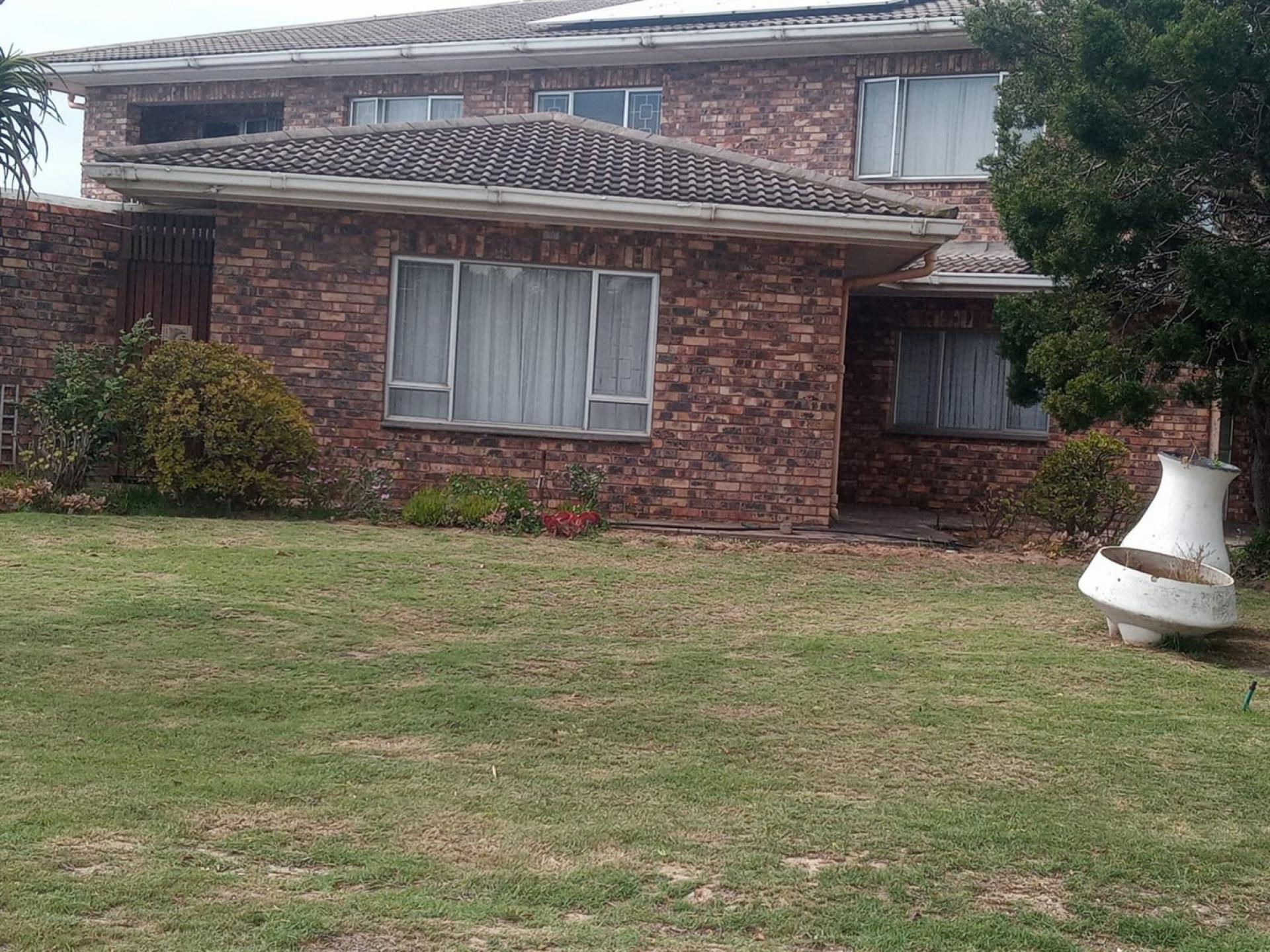 Front View of property in Summerstrand