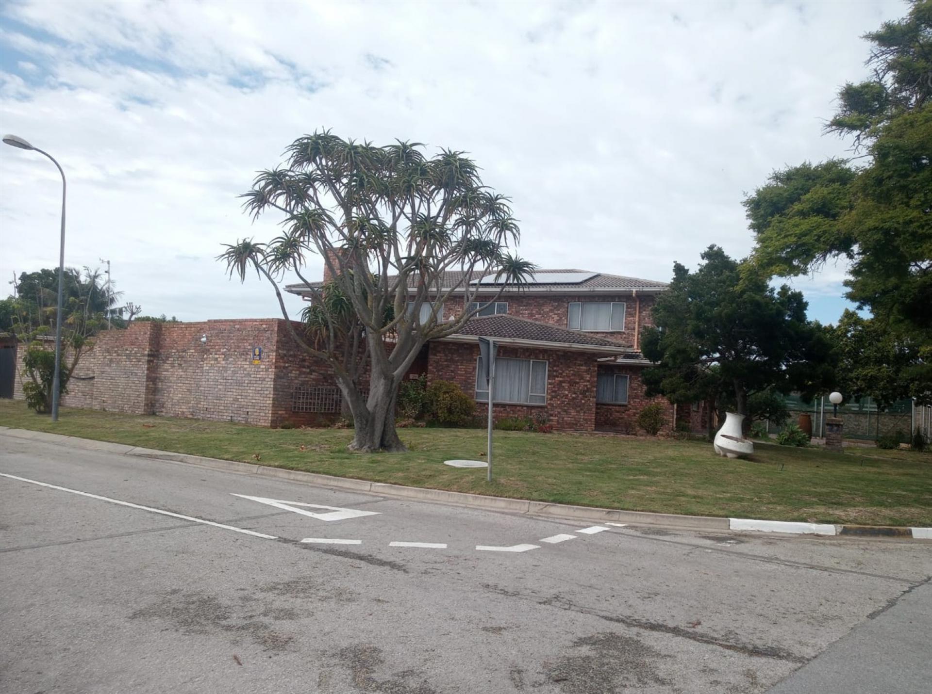 Front View of property in Summerstrand