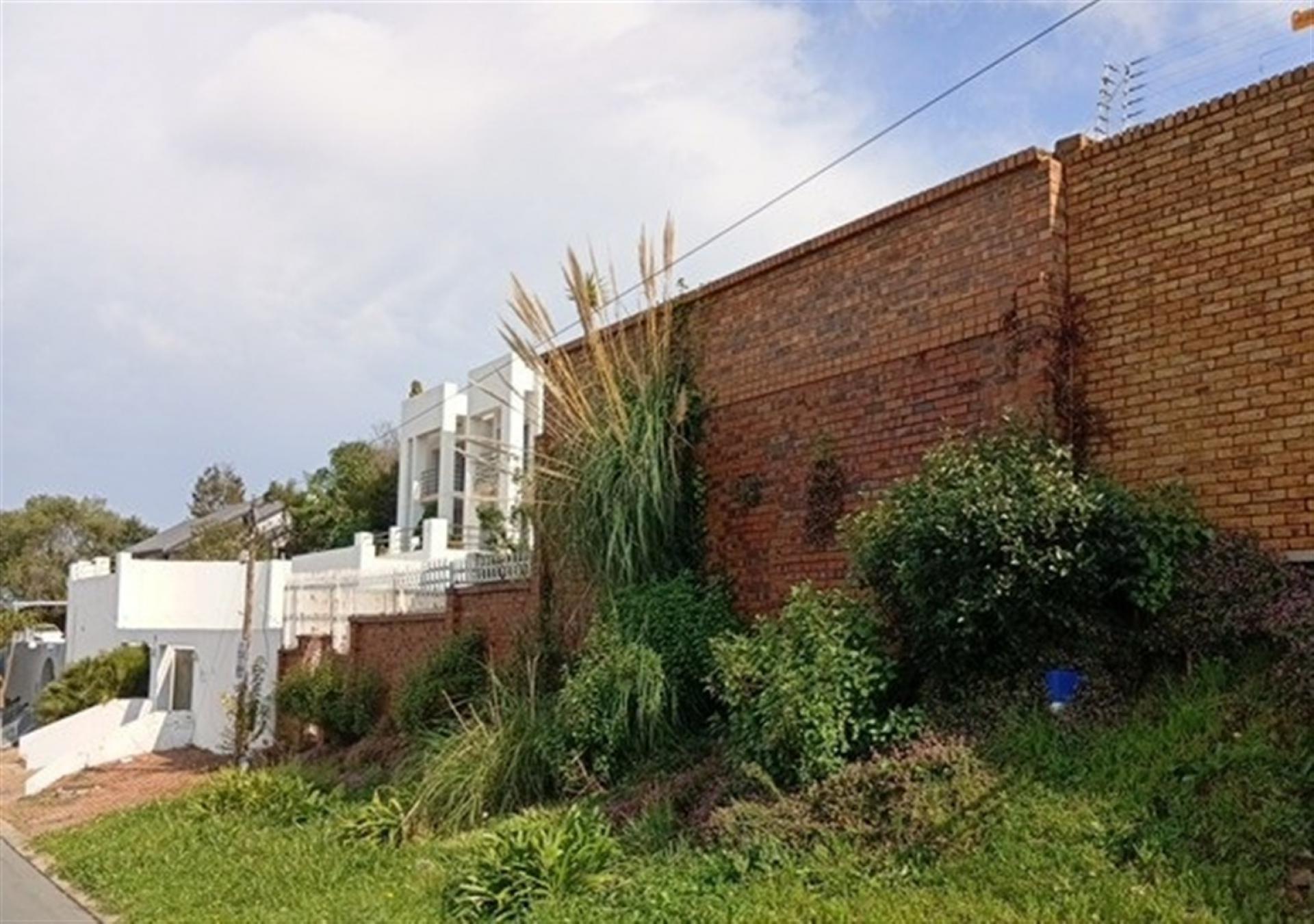 Front View of property in Oakdene