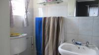 Main Bathroom - 3 square meters of property in Safarituine
