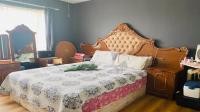 Main Bedroom - 13 square meters of property in Safarituine