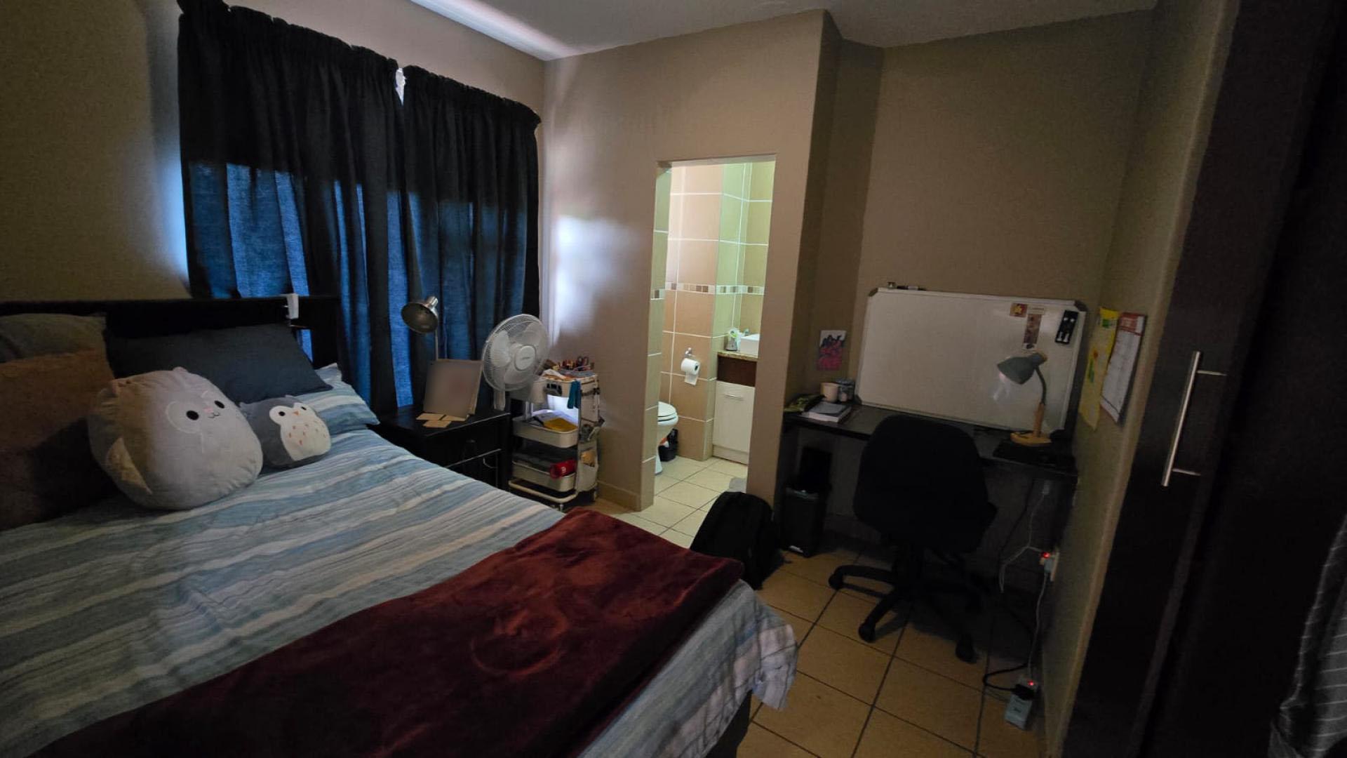 Main Bedroom of property in Potchefstroom