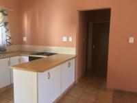Kitchen - 10 square meters of property in Crystal Park