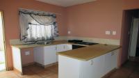 Kitchen - 10 square meters of property in Crystal Park