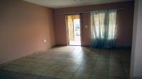 Lounges - 19 square meters of property in Crystal Park