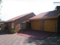 Front View of property in Rooihuiskraal