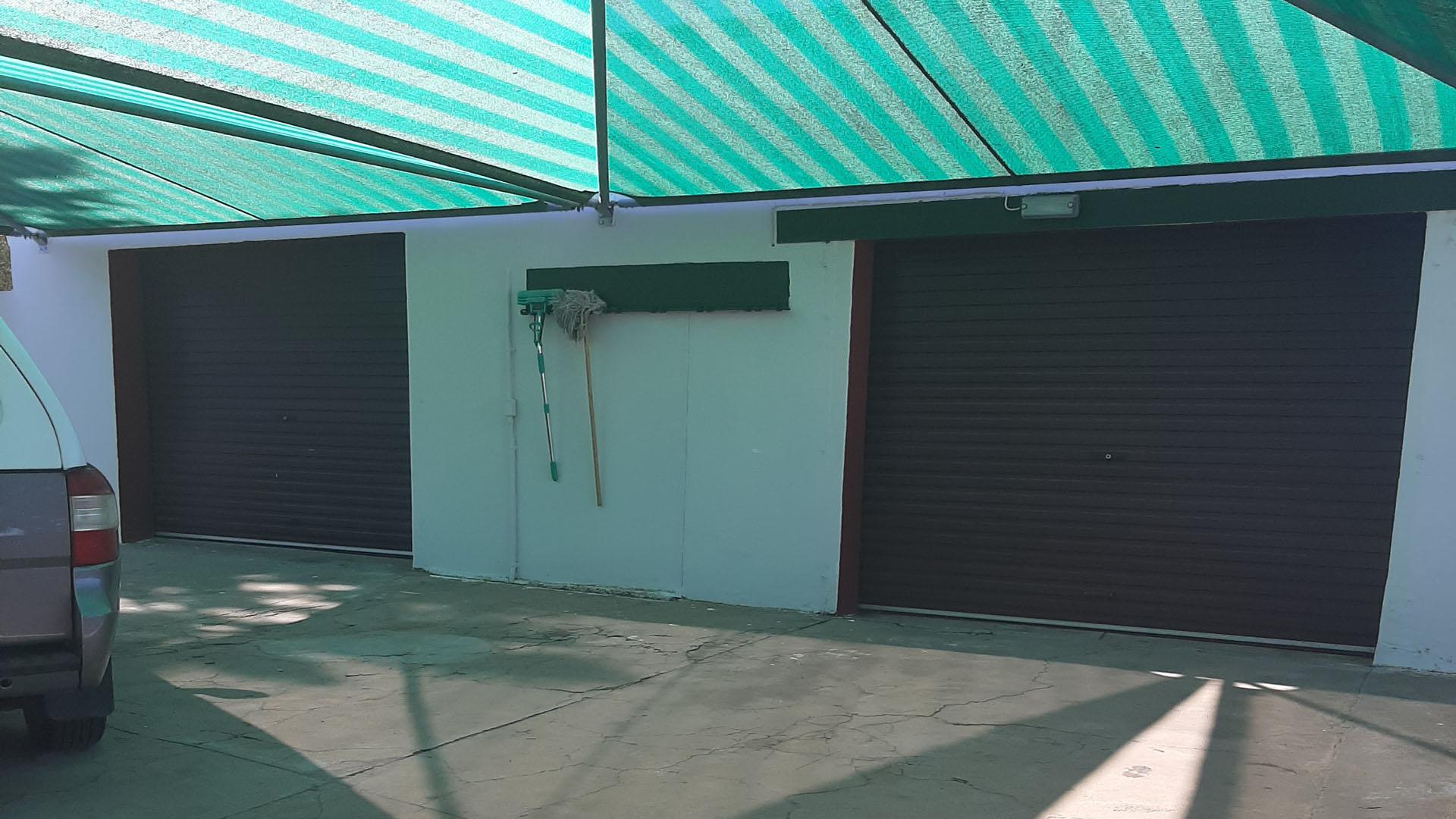 Spaces - 10 square meters of property in Graafwater