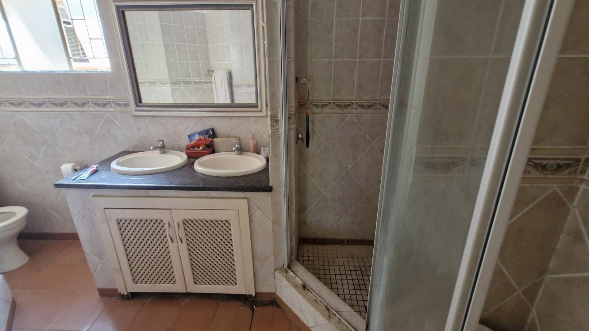 Bathroom 1 of property in Northwold