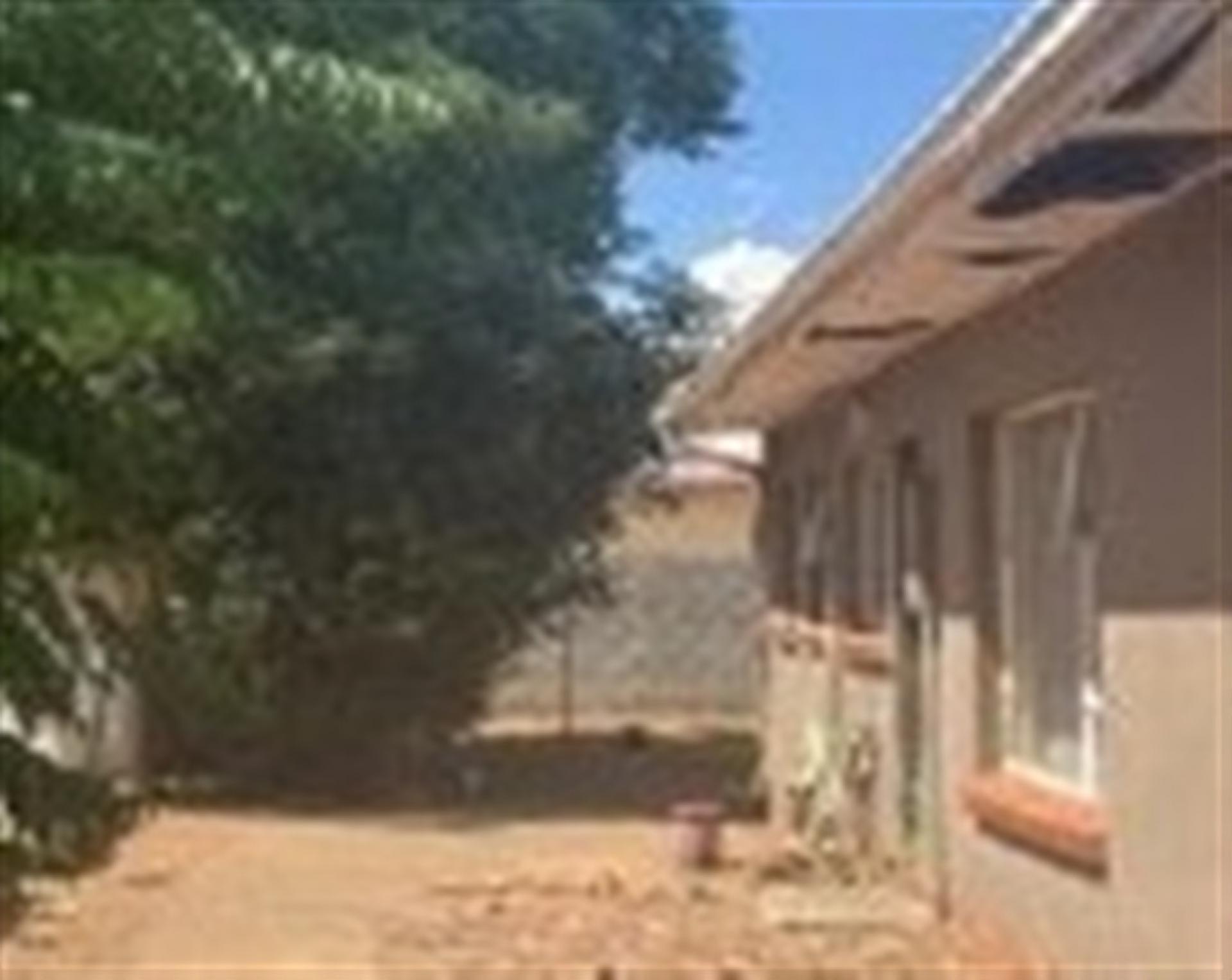 Front View of property in Middelburg (EC)