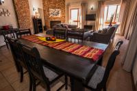 Dining Room - 20 square meters of property in Hazyview