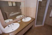 Bathroom 1 - 10 square meters of property in Hazyview
