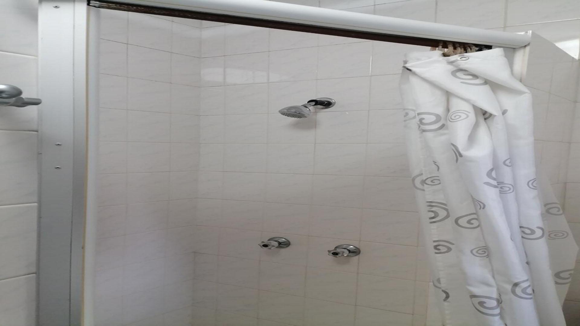 Bathroom 1 of property in Bryanston