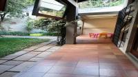 Spaces of property in Bryanston