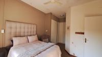 Main Bedroom - 15 square meters of property in Bryanston