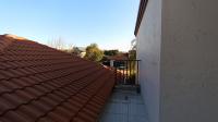 Balcony - 43 square meters of property in Montana Tuine