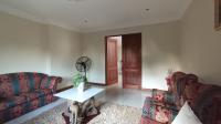 Informal Lounge - 19 square meters of property in Montana Tuine