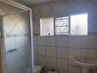 Bathroom 1 of property in Universitas