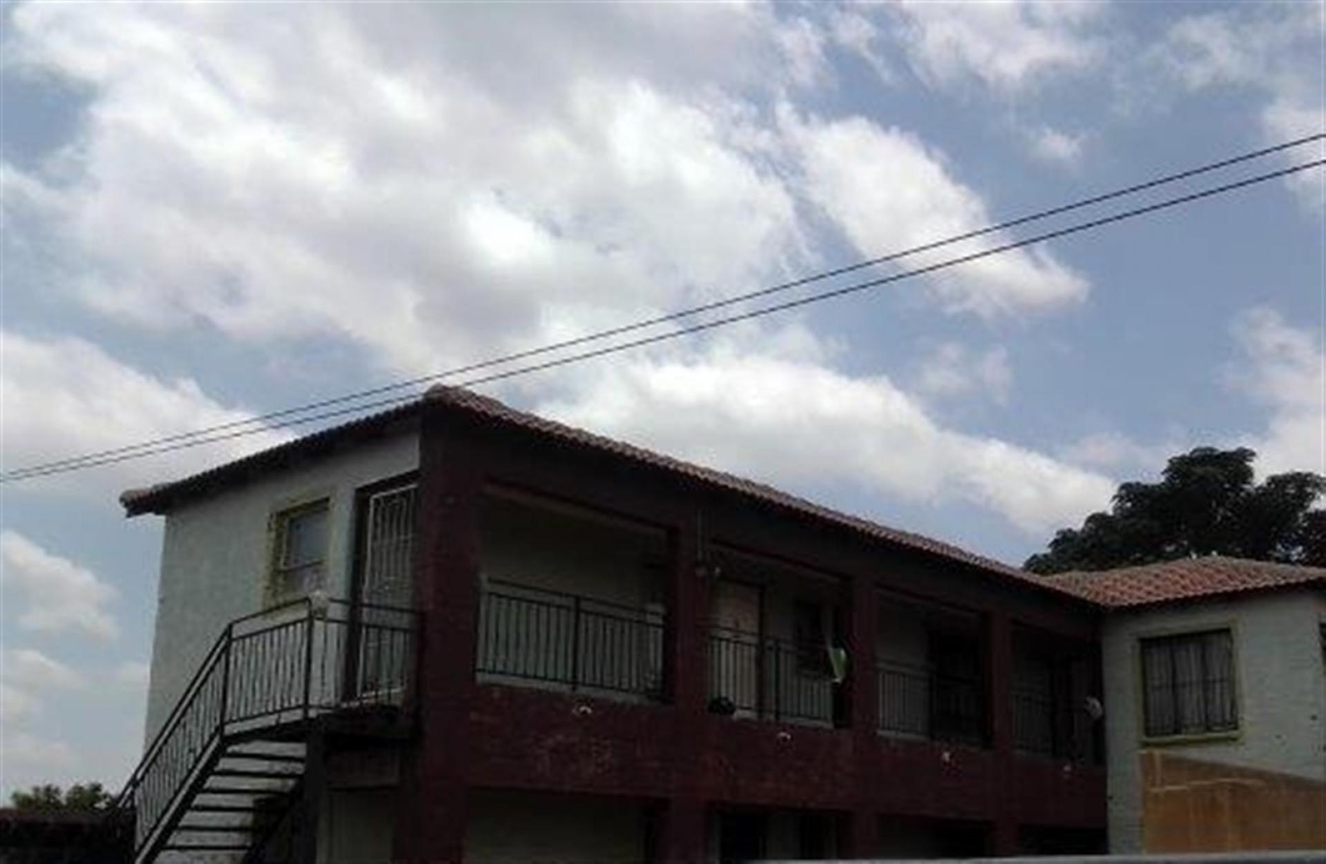 Front View of property in Nellmapius