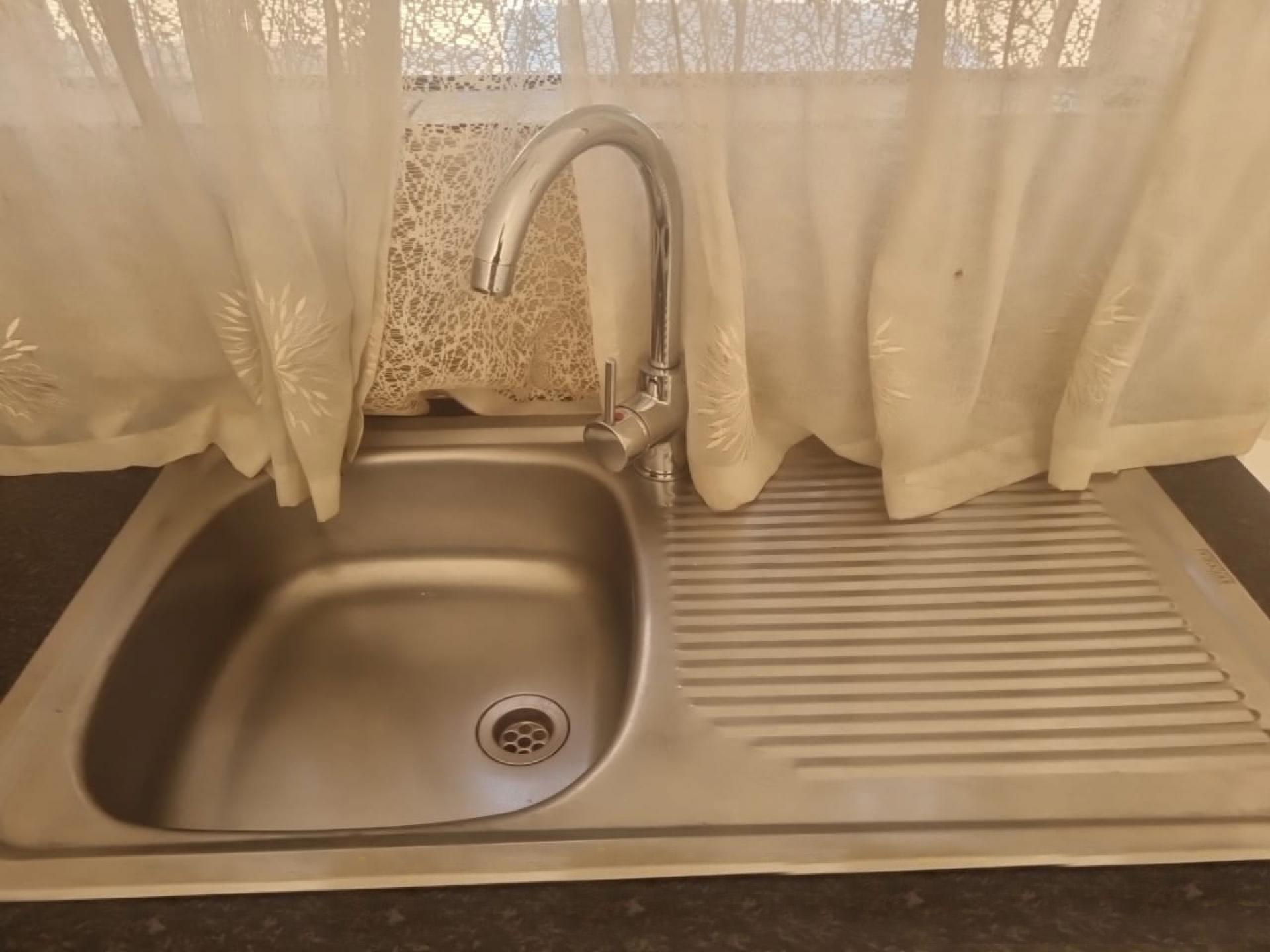 Kitchen of property in Dawn Park