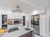 Kitchen of property in Reservior Hills